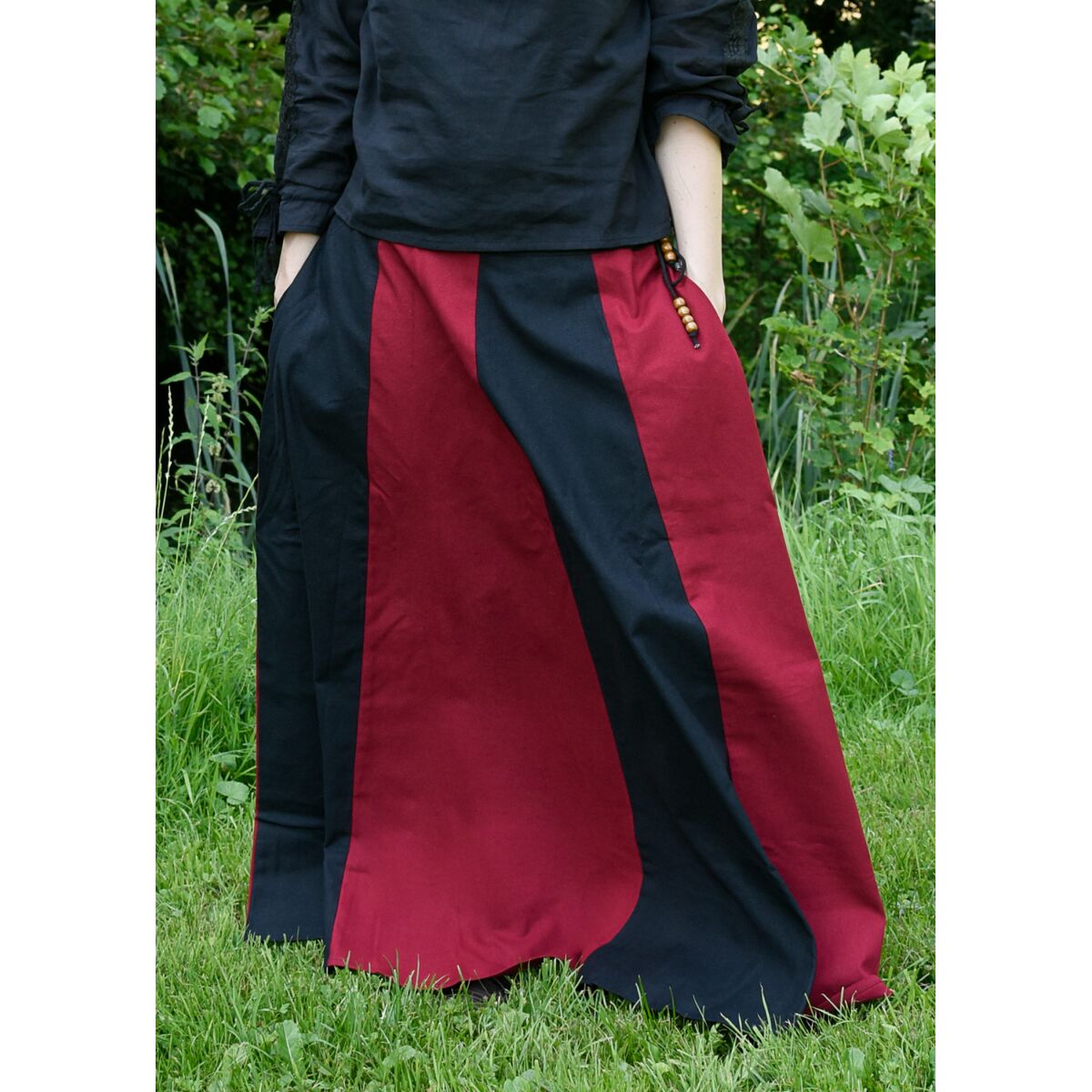 Mercado medieval falda negro/rojo talla M