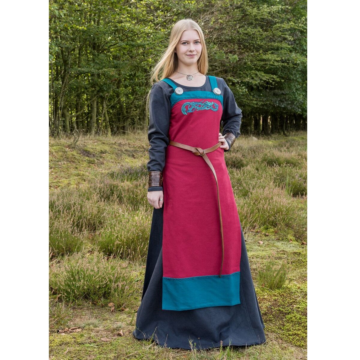 Vestido vikingo con bordado rojo L