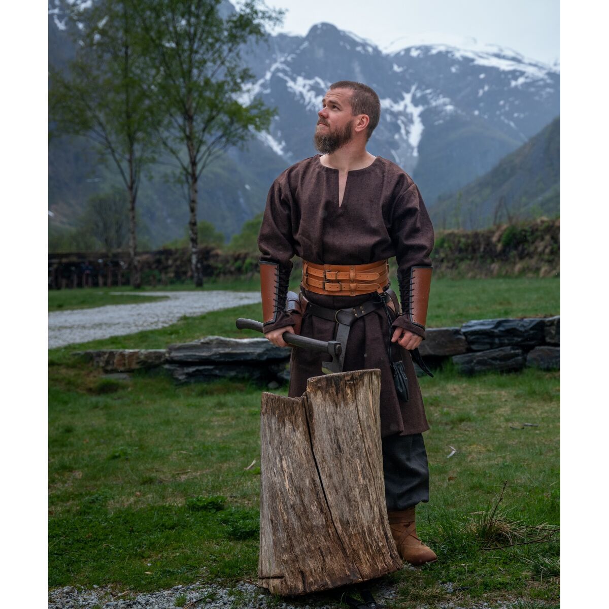 Túnica vikinga de lana marrón "Olvisson" XXL