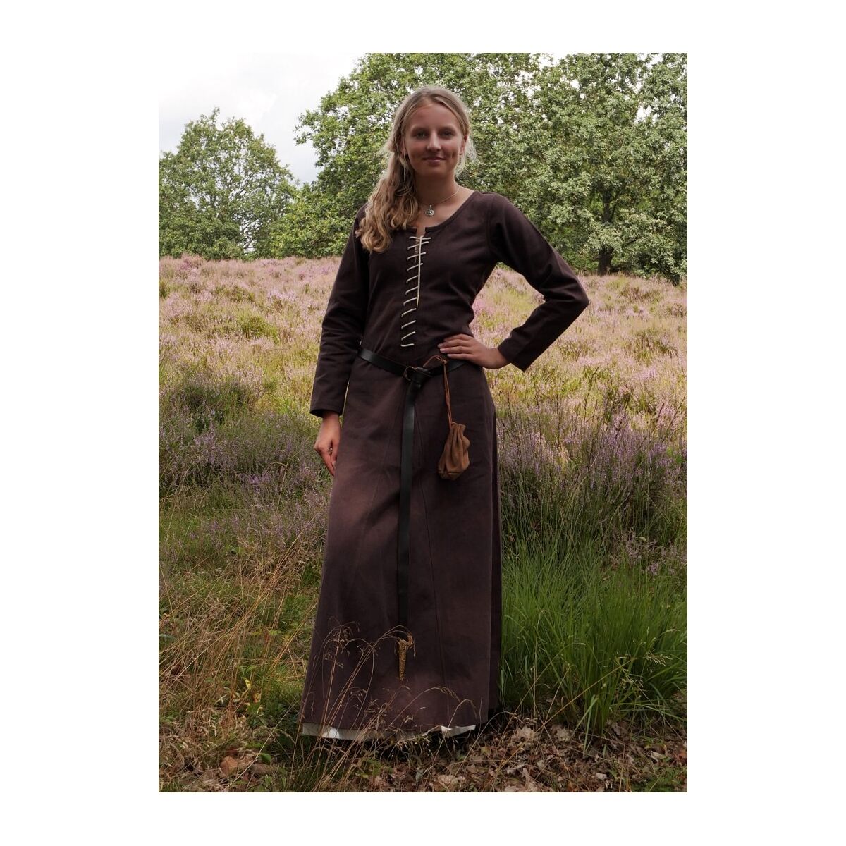 Cotehardie vestido medieval tardío Ava manga larga marrón talla XL